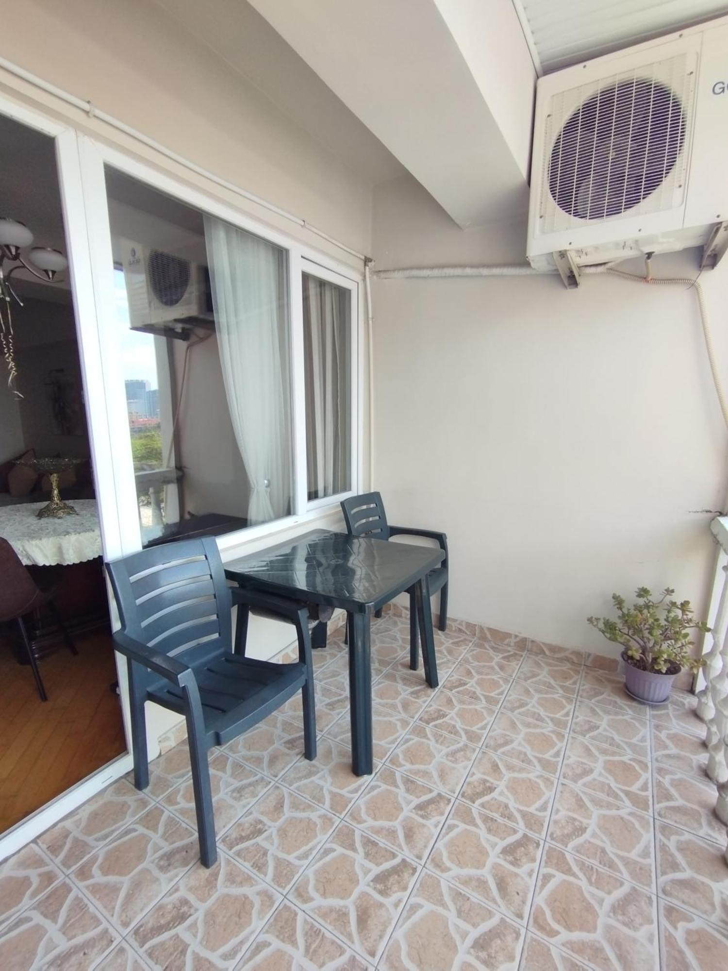 Davka Apartments Batumi Exterior photo